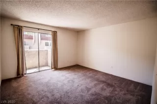 Photo #3: 2196626 Listing