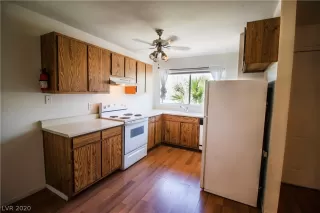 Photo #4: 2196626 Listing