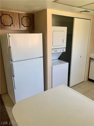 Photo #2: 2196642 Listing 