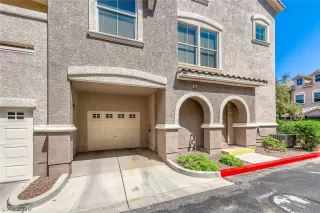 Photo #1: 2196666 Listing 