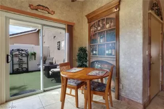 Photo #5: 2196673 Listing