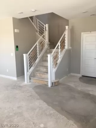 Photo #2: 2196729 Listing