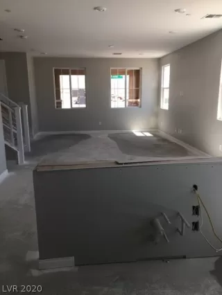 Photo #3: 2196729 Listing