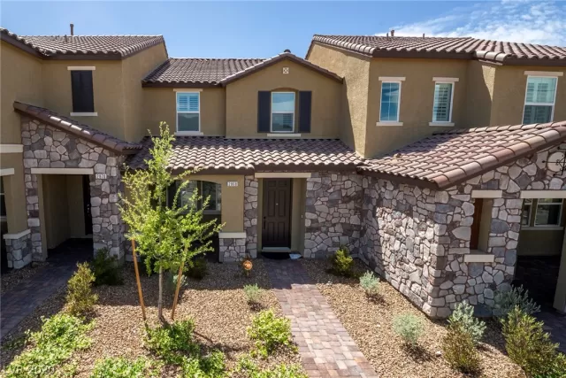 MLS: 2196735 Condo For Sale