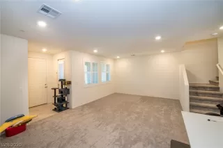 Photo #2: 2196735 Listing