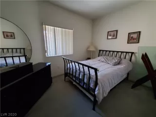 Photo #4: 2196759 Listing