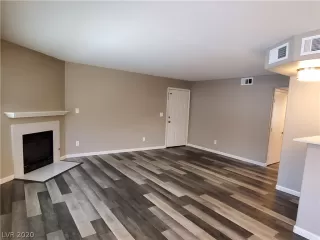 Photo #1: 2196836 Listing 