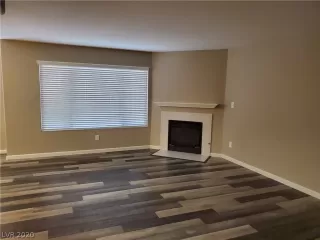 Photo #2: 2196836 Listing 