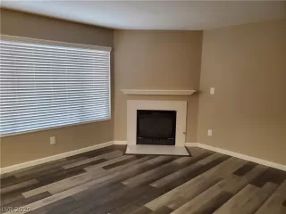 Photo #3: 2196836 Listing 