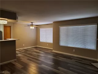 Photo #5: 2196836 Listing 