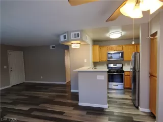 Photo #6: 2196836 Listing 