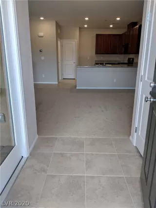 Photo #2: 2196839 Listing 