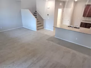 Photo #4: 2196839 Listing 