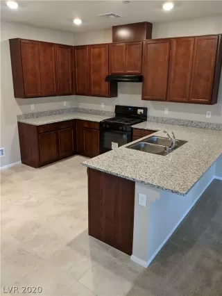 Photo #6: 2196839 Listing 