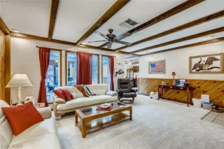 Photo #2: 2196918 Listing 