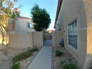Photo #1: 2196947 Listing