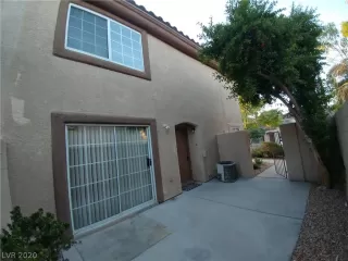 Photo #3: 2196947 Listing