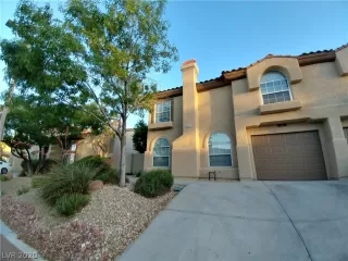 Photo #4: 2196947 Listing