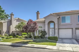 Photo #2: 2196976 Listing