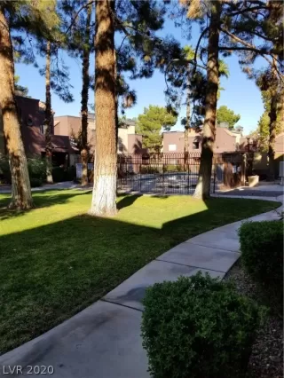 Photo #3: 2196979 Listing