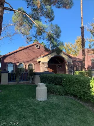 Photo #5: 2196979 Listing