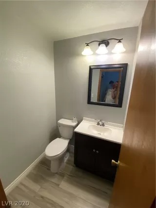 Photo #3: 2196994 Listing 