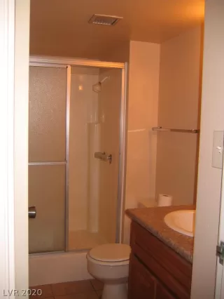 Photo #3: 2197001 Listing 