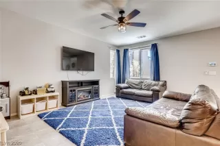 Photo #4: 2197004 Listing