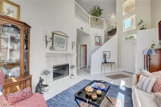 Photo #3: 2197178 Listing