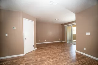 Photo #4: 2197253 Listing