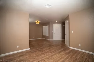 Photo #6: 2197253 Listing