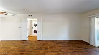 Photo #6: 2197333 Listing