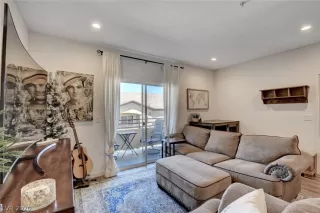 Photo #4: 2197338 Listing 