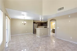 Photo #3: 2197347 Listing 