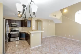 Photo #4: 2197347 Listing 