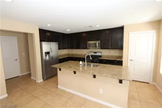 Photo #5: 2197384 Listing 