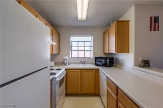 Photo #6: 2197432 Listing 