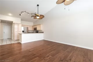 Photo #4: 2197445 Listing 
