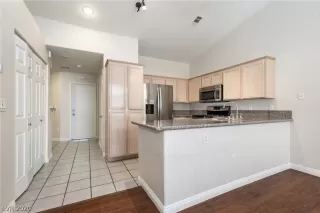 Photo #6: 2197445 Listing 