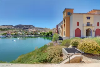 Photo #5: 2197520 Listing 