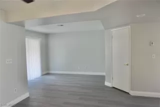 Photo #5: 2197567 Listing