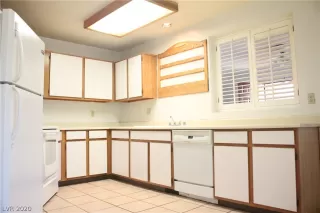 Photo #1: 2197598 Listing 