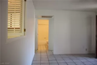 Photo #6: 2197598 Listing 