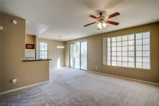 Photo #4: 2197717 Listing