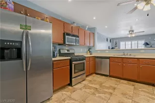 Photo #4: 2197731 Listing