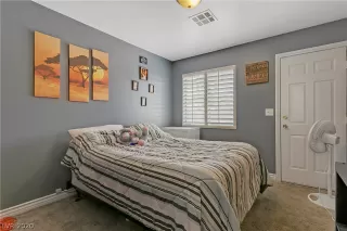 Photo #5: 2197731 Listing