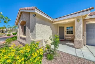 Photo #2: 2197732 Listing