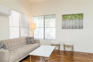 Photo #1: 2197735 Listing