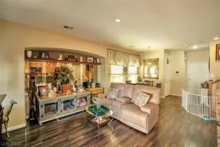 Photo #5: 2197789 Listing 
