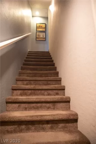 Photo #2: 2197853 Listing